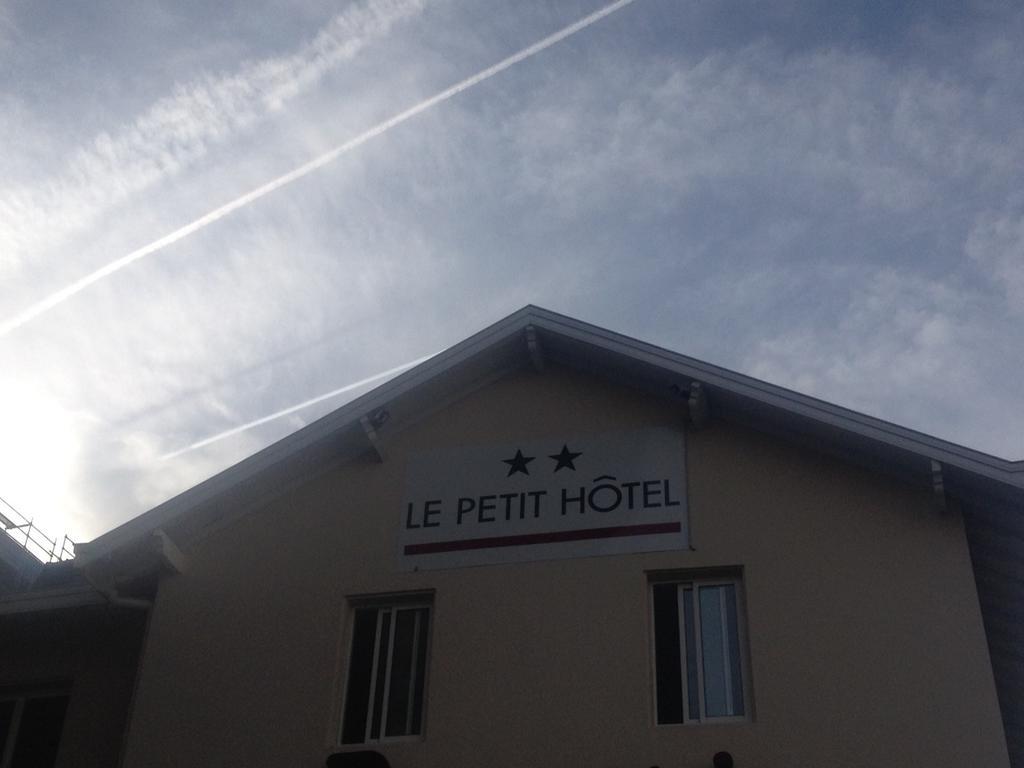 Le Petit Hotel Биарриц Экстерьер фото